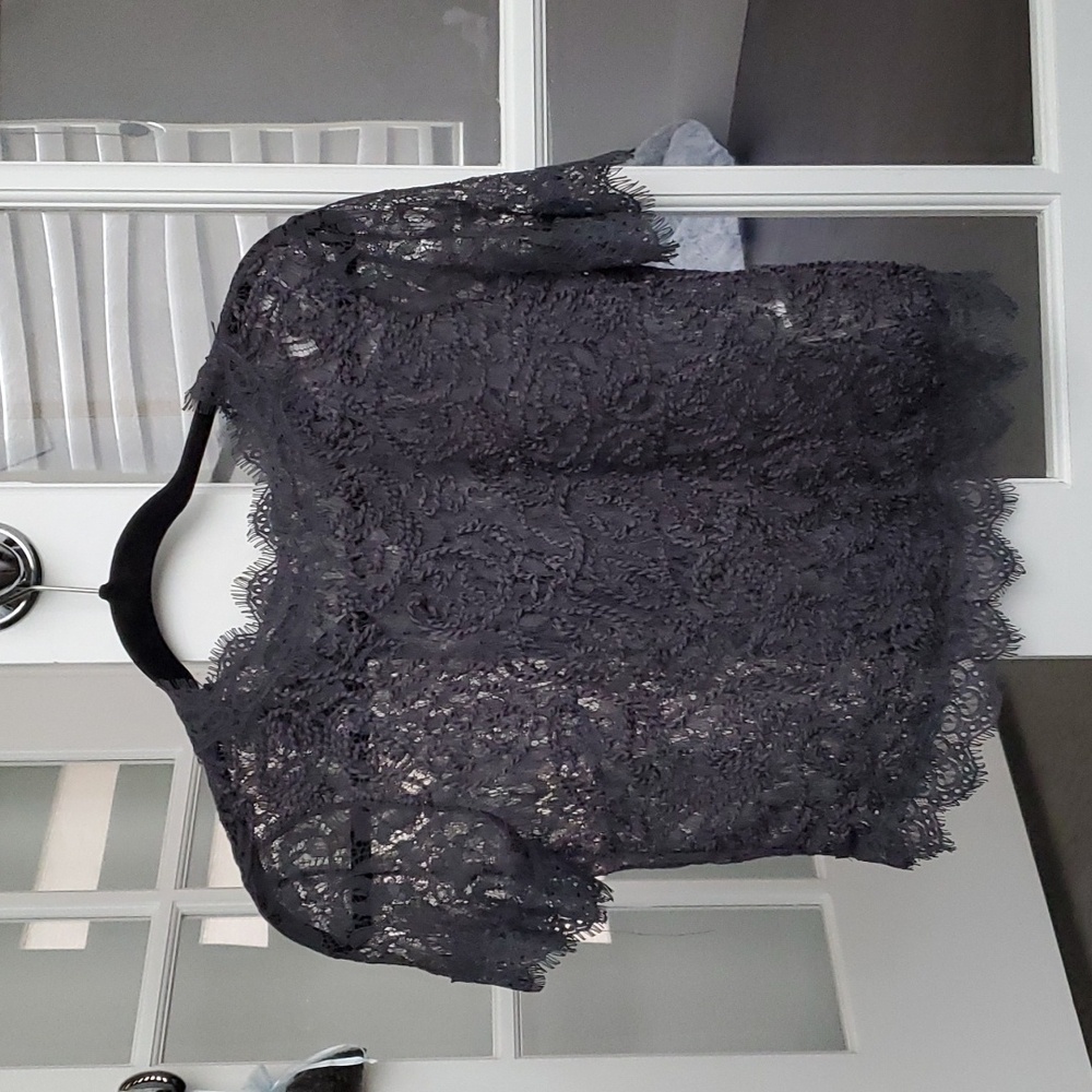 Zara lace top with full zipper on the back. Size Small